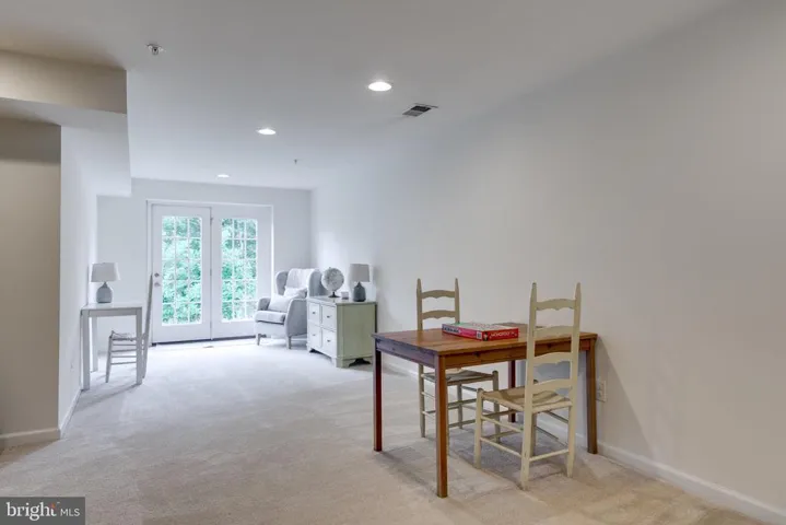 17048 Silver Arrow Dr, Dumfries, Virginia 22026