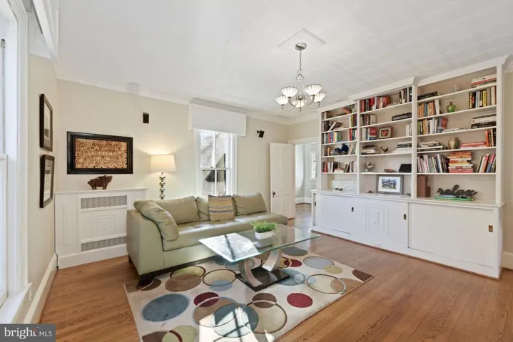 413 E Columbia St, Falls Church, Virginia 22046