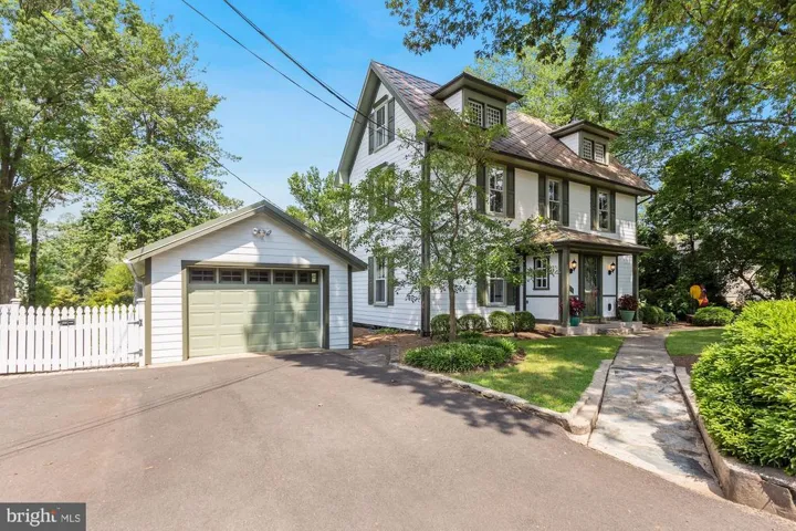 413 E Columbia St, Falls Church, Virginia 22046