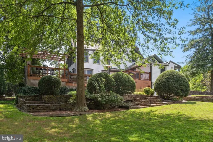413 E Columbia St, Falls Church, Virginia 22046