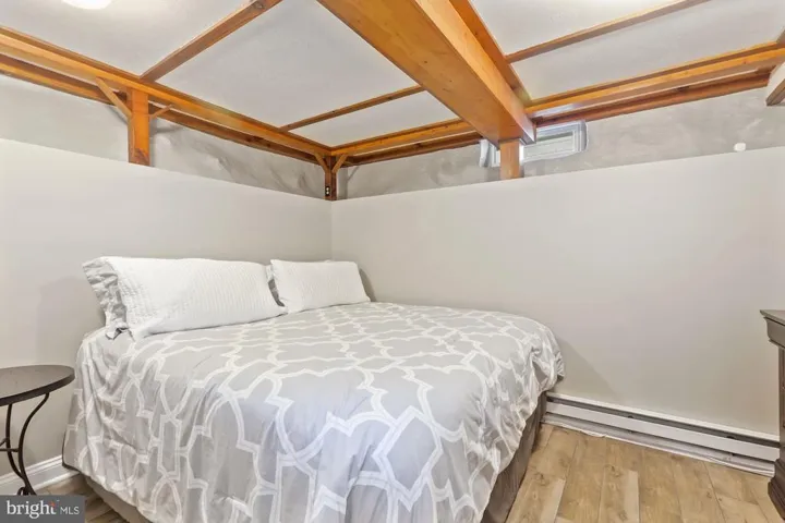 413 E Columbia St, Falls Church, Virginia 22046