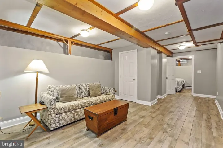 413 E Columbia St, Falls Church, Virginia 22046