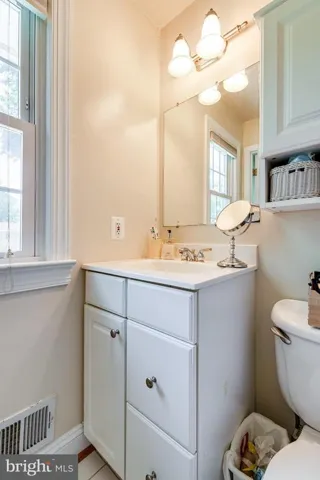 8707 Falkstone Ln, Alexandria, Virginia 22309