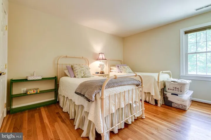 8707 Falkstone Ln, Alexandria, Virginia 22309