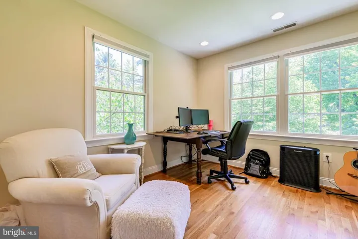 8707 Falkstone Ln, Alexandria, Virginia 22309