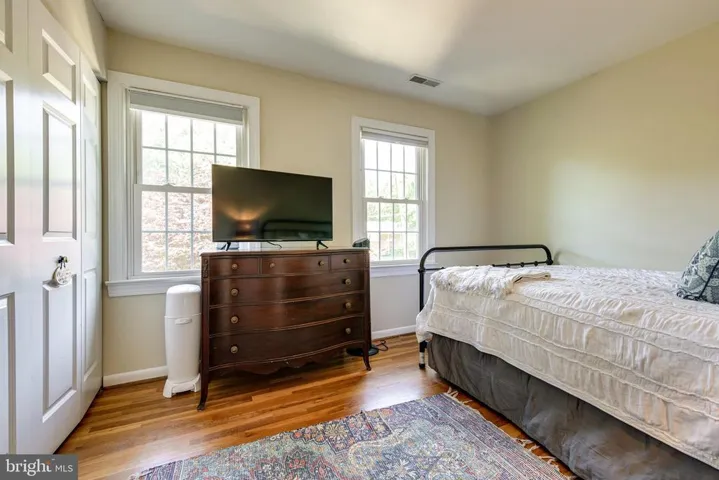 8707 Falkstone Ln, Alexandria, Virginia 22309