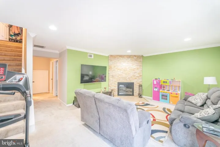 9760 High Water, Burke, Virginia 22015