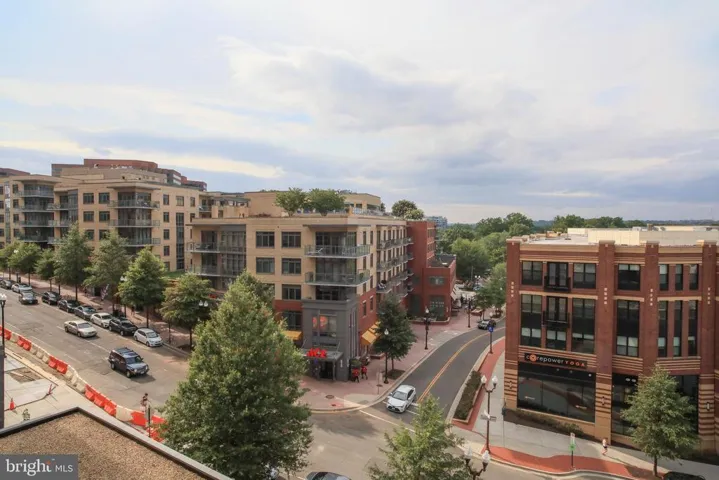 2001 15th St N #604, Arlington, Virginia 22201