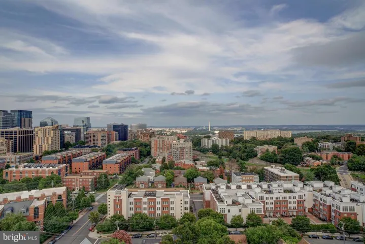 2001 15th St N #604, Arlington, Virginia 22201