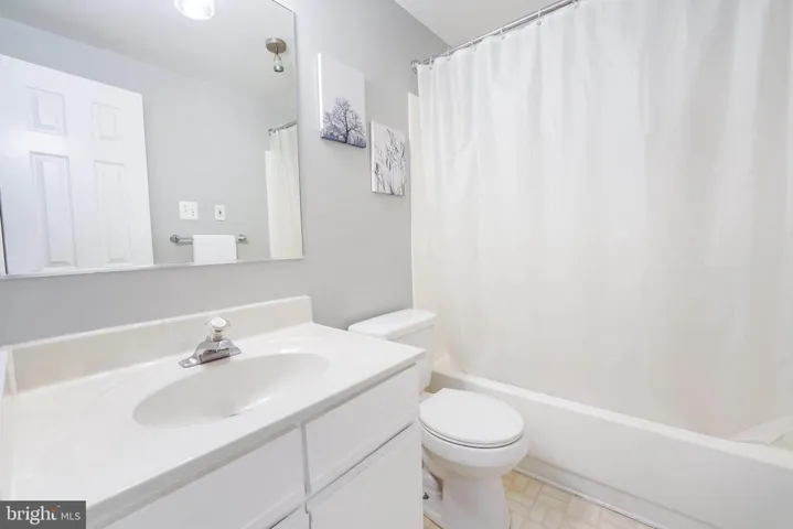 15768 Widewater Dr, Dumfries, Virginia 22025