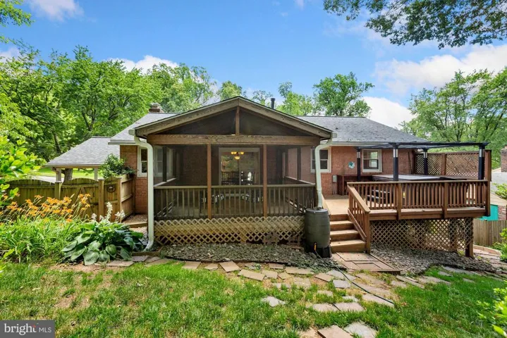 7432 Tower St, Falls Church, Virginia 22046