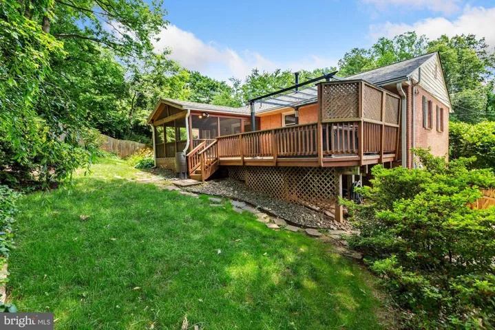7432 Tower St, Falls Church, Virginia 22046