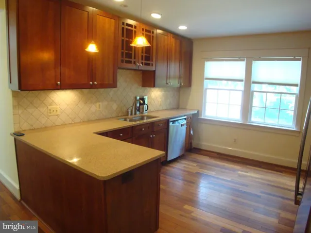 2343 N Vermont St, Arlington, Virginia 22207