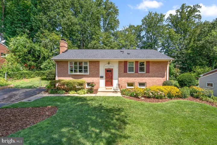 7506 Hamlet St, Springfield, Virginia 22151