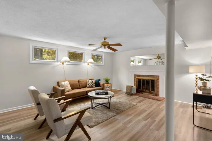 7506 Hamlet St, Springfield, Virginia 22151