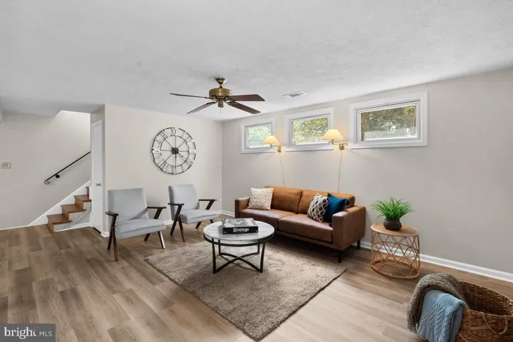 7506 Hamlet St, Springfield, Virginia 22151