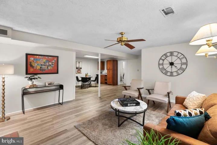 7506 Hamlet St, Springfield, Virginia 22151