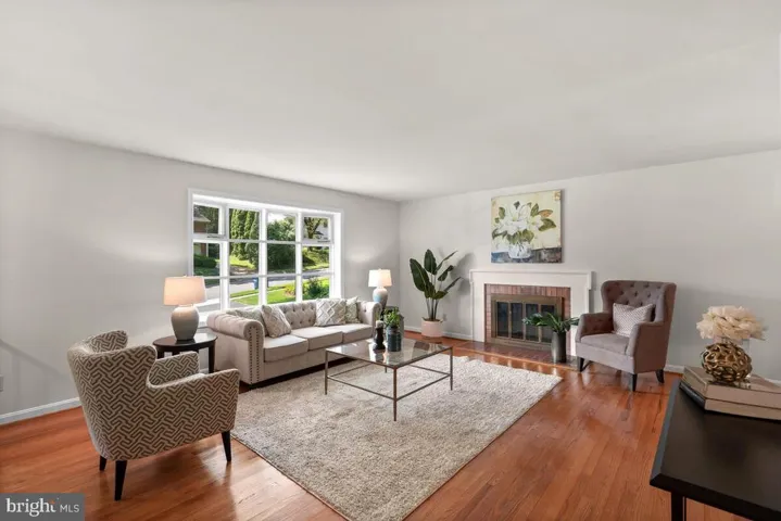 7506 Hamlet St, Springfield, Virginia 22151
