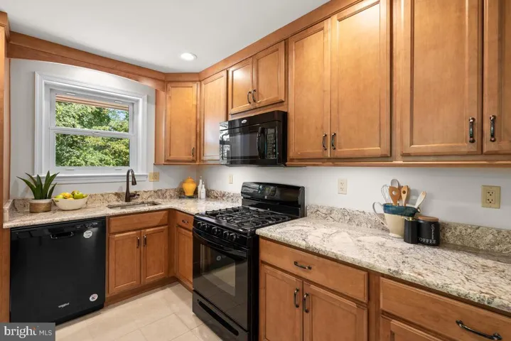 7506 Hamlet St, Springfield, Virginia 22151