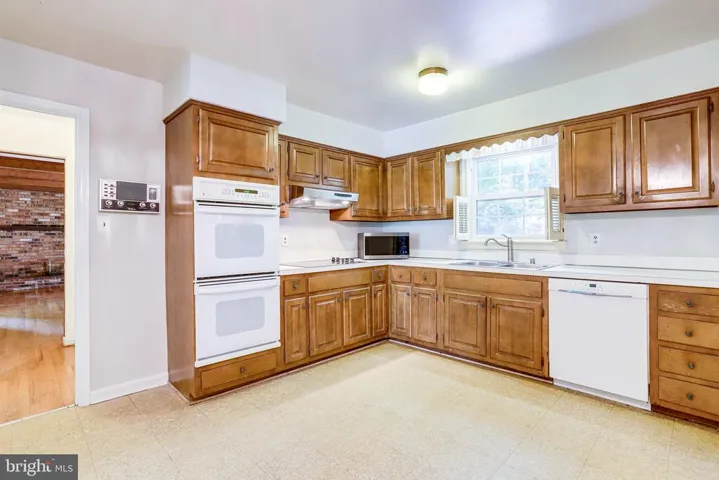 3524 King Arthur Rd, Annandale, Virginia 22003