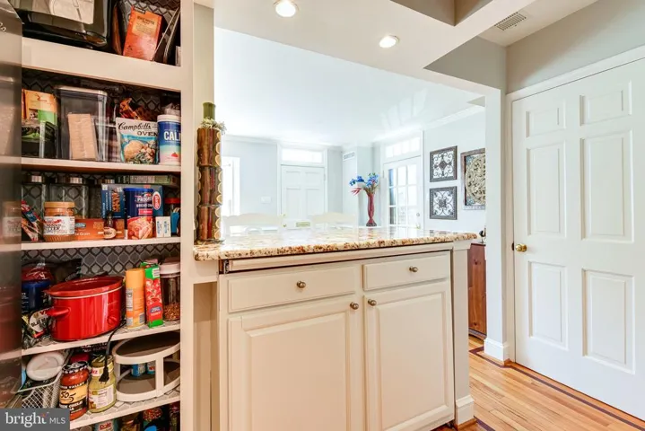 540 N Saint Asaph St, Alexandria, Virginia 22314