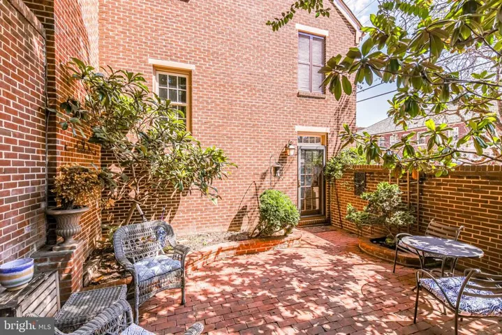 540 N Saint Asaph St, Alexandria, Virginia 22314