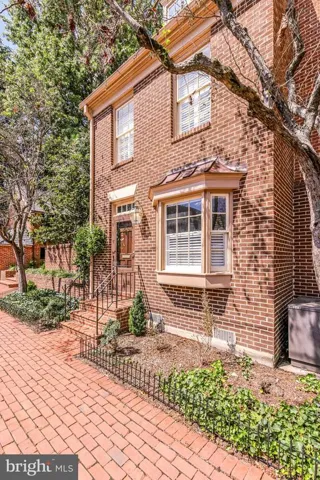 540 N Saint Asaph St, Alexandria, Virginia 22314