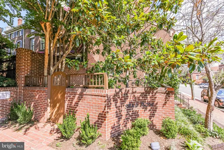 540 N Saint Asaph St, Alexandria, Virginia 22314