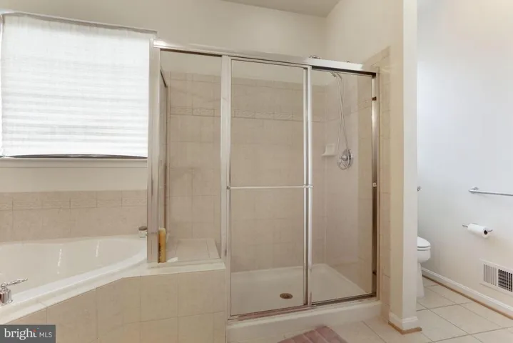 16158 Dancing Leaf Pl, Dumfries, Virginia 22025
