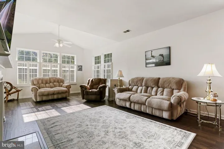 16158 Dancing Leaf Pl, Dumfries, Virginia 22025
