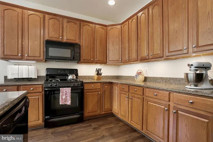 16158 Dancing Leaf Pl, Dumfries, Virginia 22025