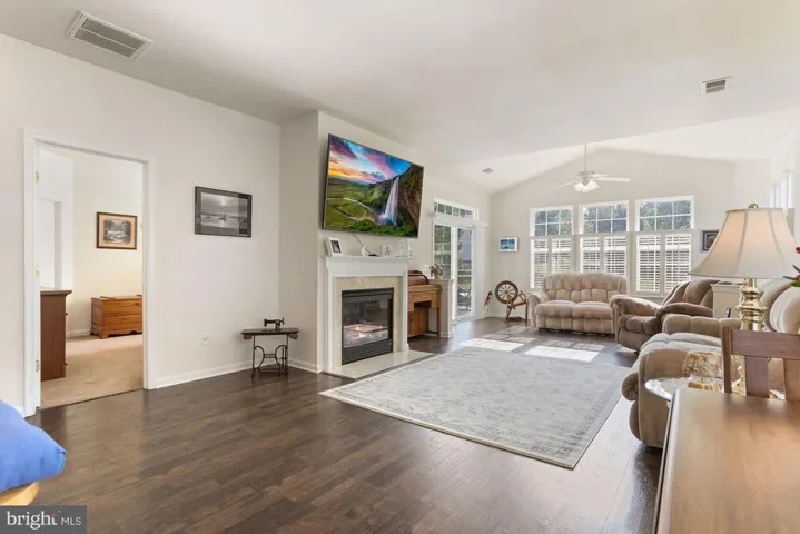 16158 Dancing Leaf Pl, Dumfries, Virginia 22025