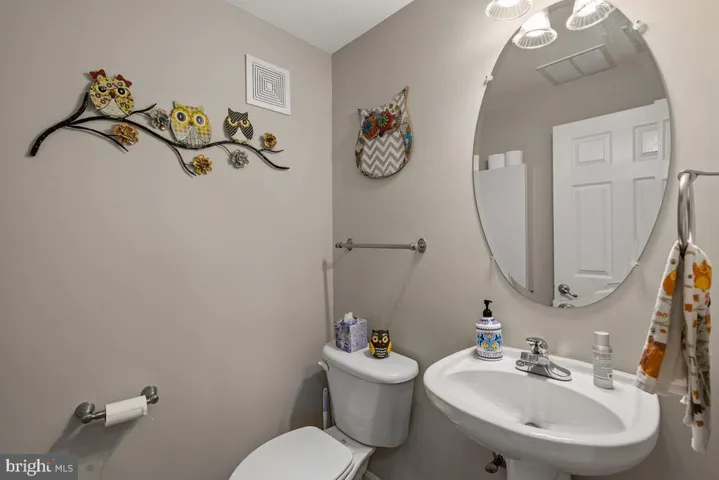 6817 Sabbarton Pl, Gainesville, Virginia 20155