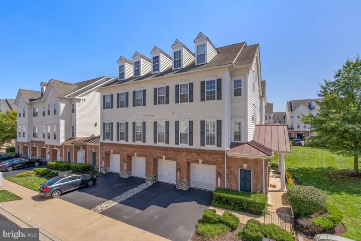 6817 Sabbarton Pl, Gainesville, Virginia 20155