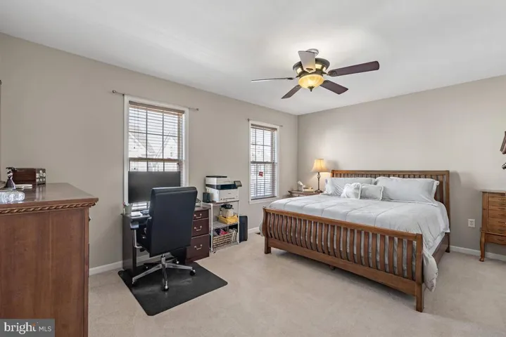 6817 Sabbarton Pl, Gainesville, Virginia 20155
