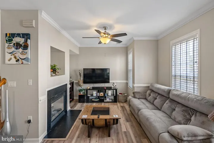 6817 Sabbarton Pl, Gainesville, Virginia 20155