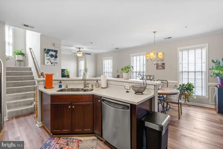 6817 Sabbarton Pl, Gainesville, Virginia 20155