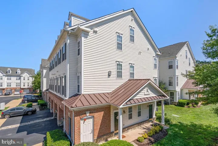6817 Sabbarton Pl, Gainesville, Virginia 20155
