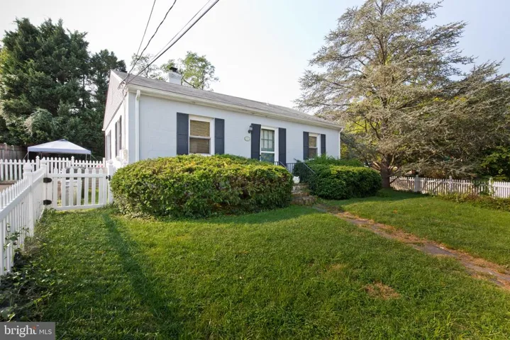 6608 16th St, Falls Church, Virginia 22046