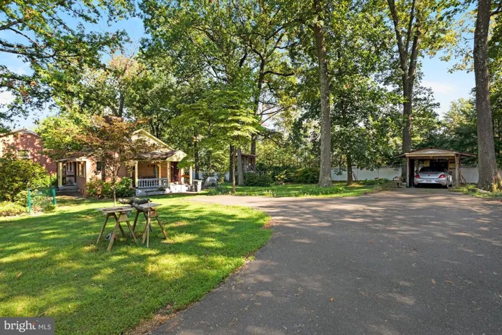 6621 Haycock Rd, Falls Church, Virginia 22043
