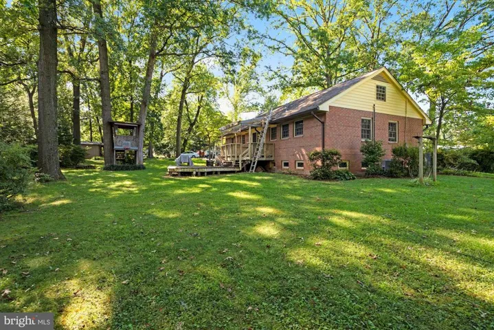 6621 Haycock Rd, Falls Church, Virginia 22043