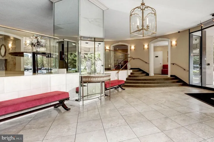 8370 Greensboro #216, Mclean, Virginia 22102