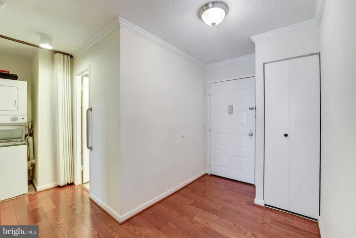 8370 Greensboro #216, Mclean, Virginia 22102