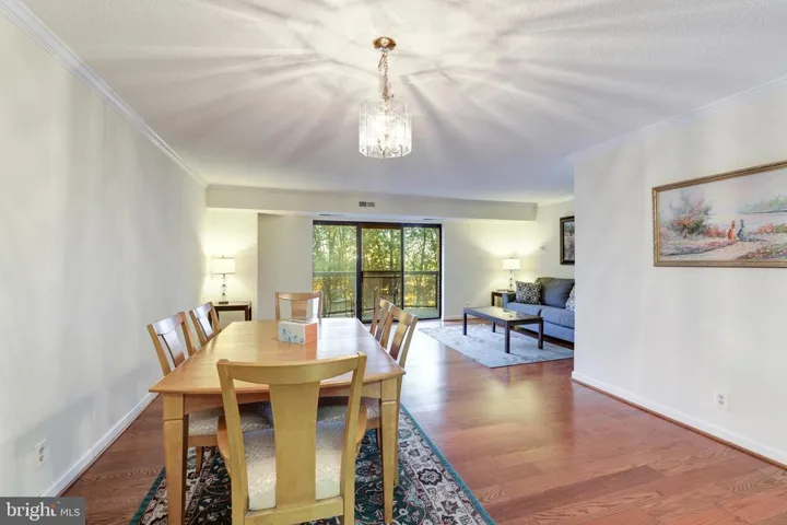 8370 Greensboro #216, Mclean, Virginia 22102