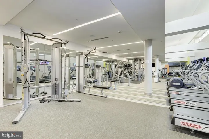 8370 Greensboro #216, Mclean, Virginia 22102