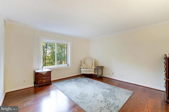 8370 Greensboro #216, Mclean, Virginia 22102