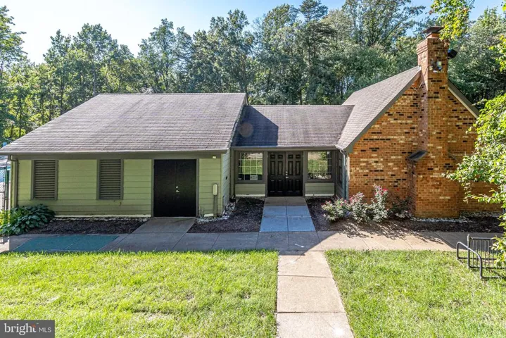 8307 Stationhouse Ct, Lorton, Virginia 22079