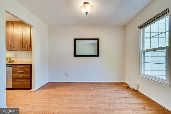 8307 Stationhouse Ct, Lorton, Virginia 22079