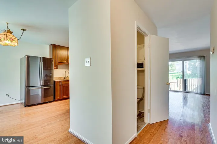8307 Stationhouse Ct, Lorton, Virginia 22079