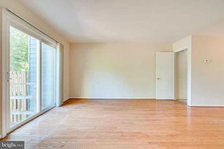 8307 Stationhouse Ct, Lorton, Virginia 22079